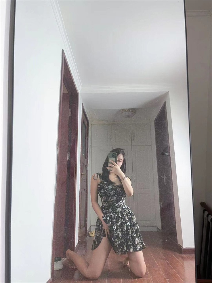 【极品稀缺️高级玩法】重金砸各种求包养女系列️ 各种挑逗 展示技能 故事感极强 超精彩