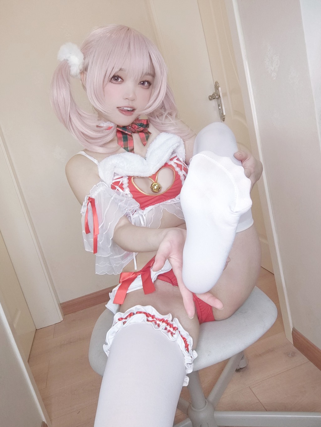 神沢永莉 平安夜分体式泳衣