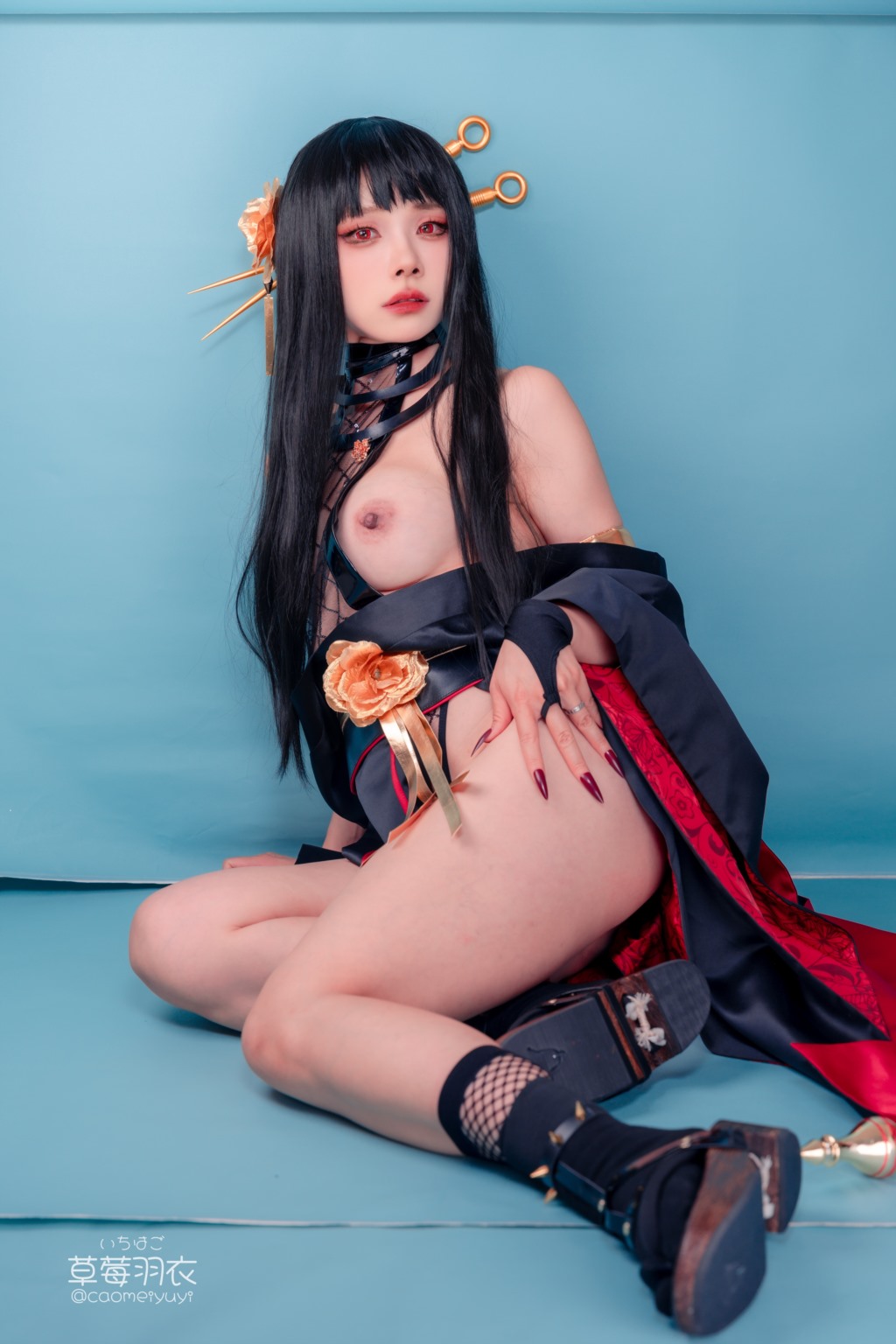 草莓羽衣 – 约尔福杰