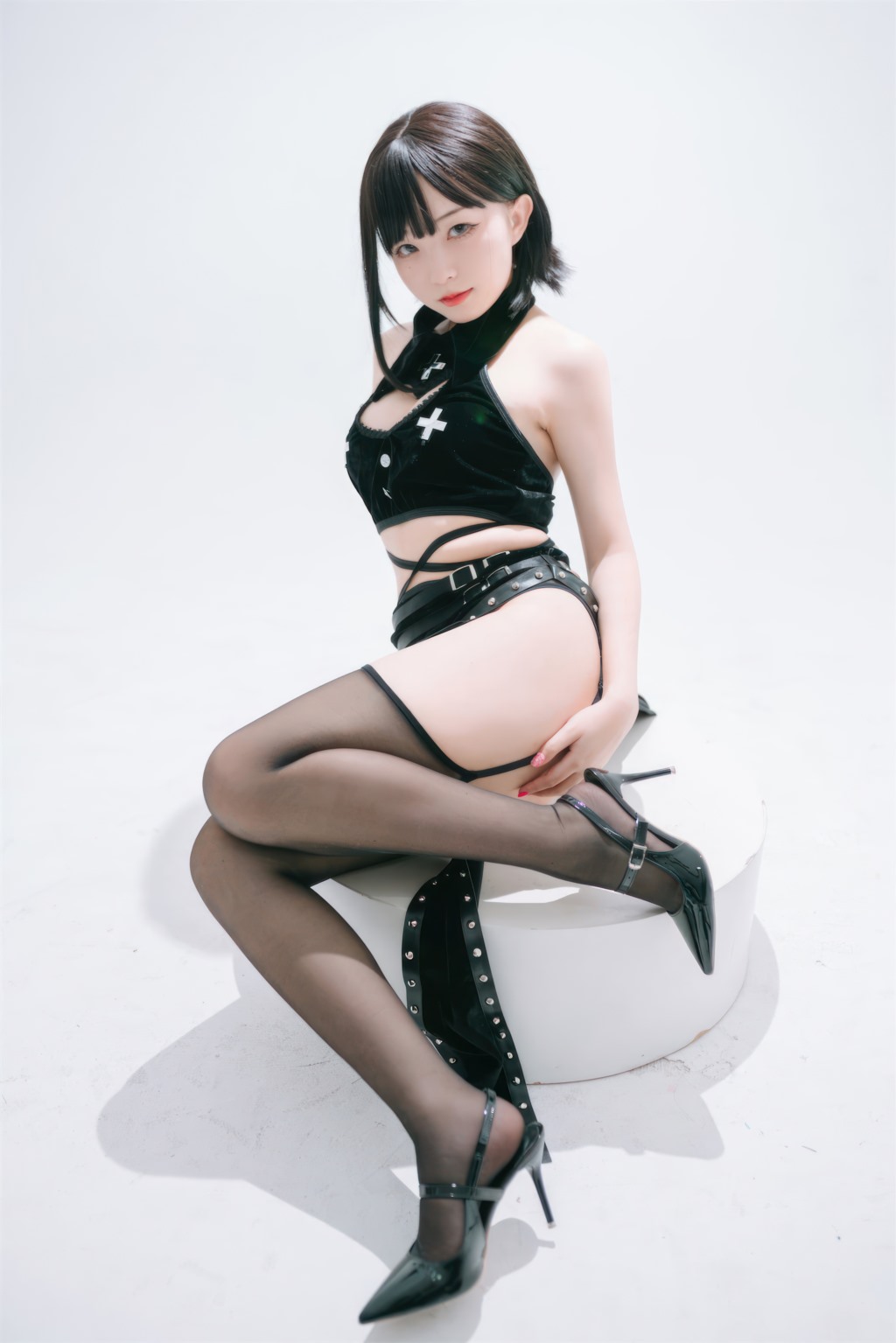 花铃 吊带袜修女