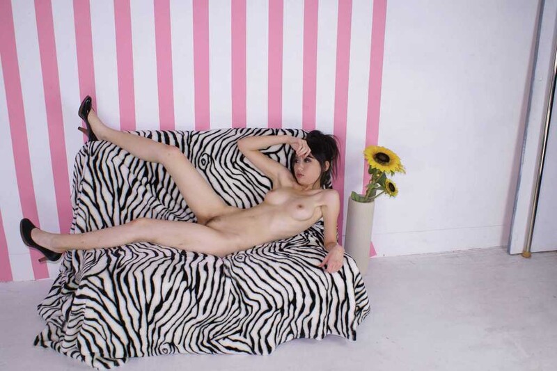 妩媚极品吸精尤物 何欣纯 超大尺度扮粉穴 穴穴特写套图[1078P/2620M]