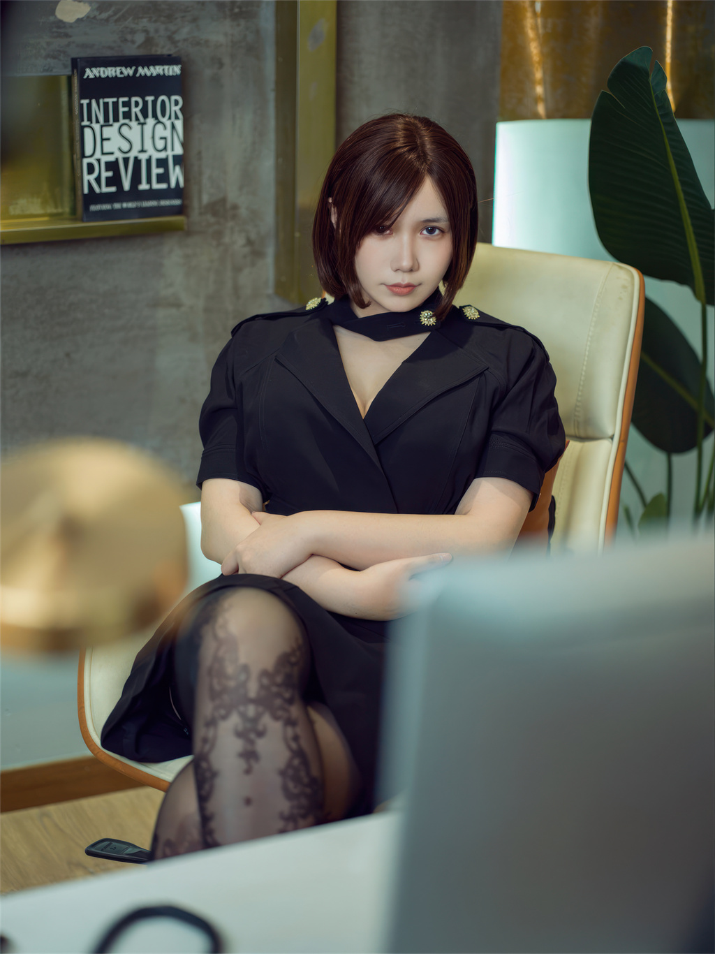 麻花酱 – OL办公室女上司