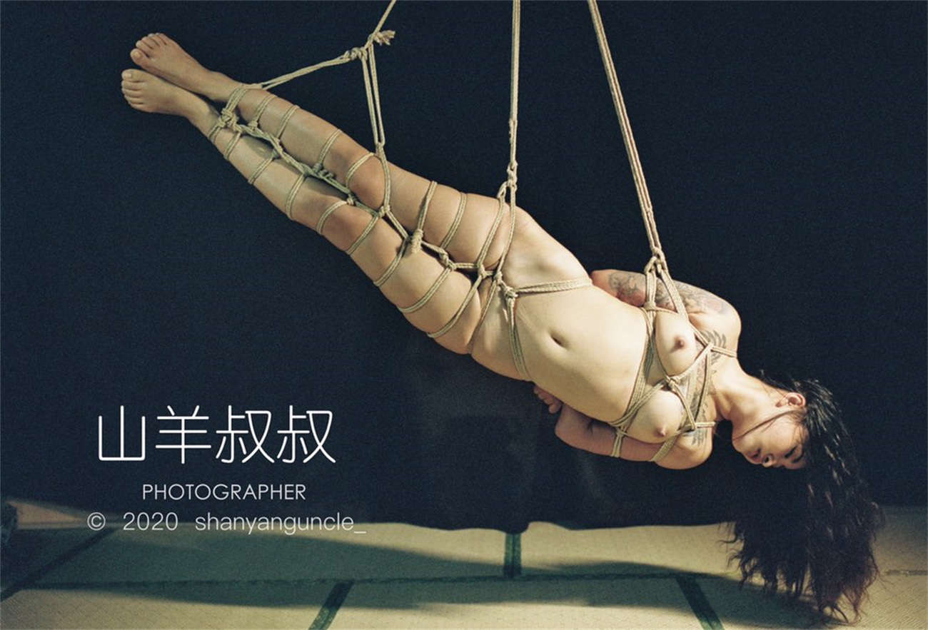 帝都胶片摄影师，【山羊叔叔Shanyanguncle】，国模私拍，约拍有趣的灵魂，独特的美