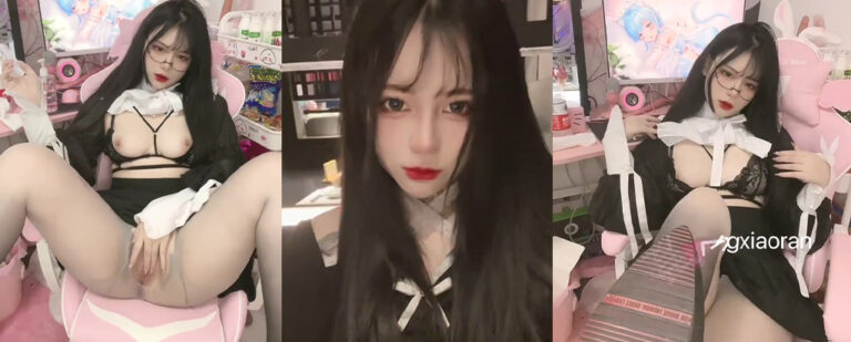 抖音擦边网红乃爱lingxiaoran线下收费定制大尺度视频流出