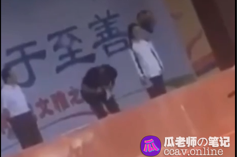 现实版的清纯偶像剧小哥你是真勇啊