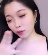  [呱呱录屏] 一坊美女主播尤物小仙女粉穴一多自慰大秀全程露脸自慰插穴很是淫荡.