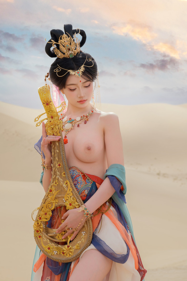 国模年年飞天古装主题漏奶无码原图【63P-613MB】