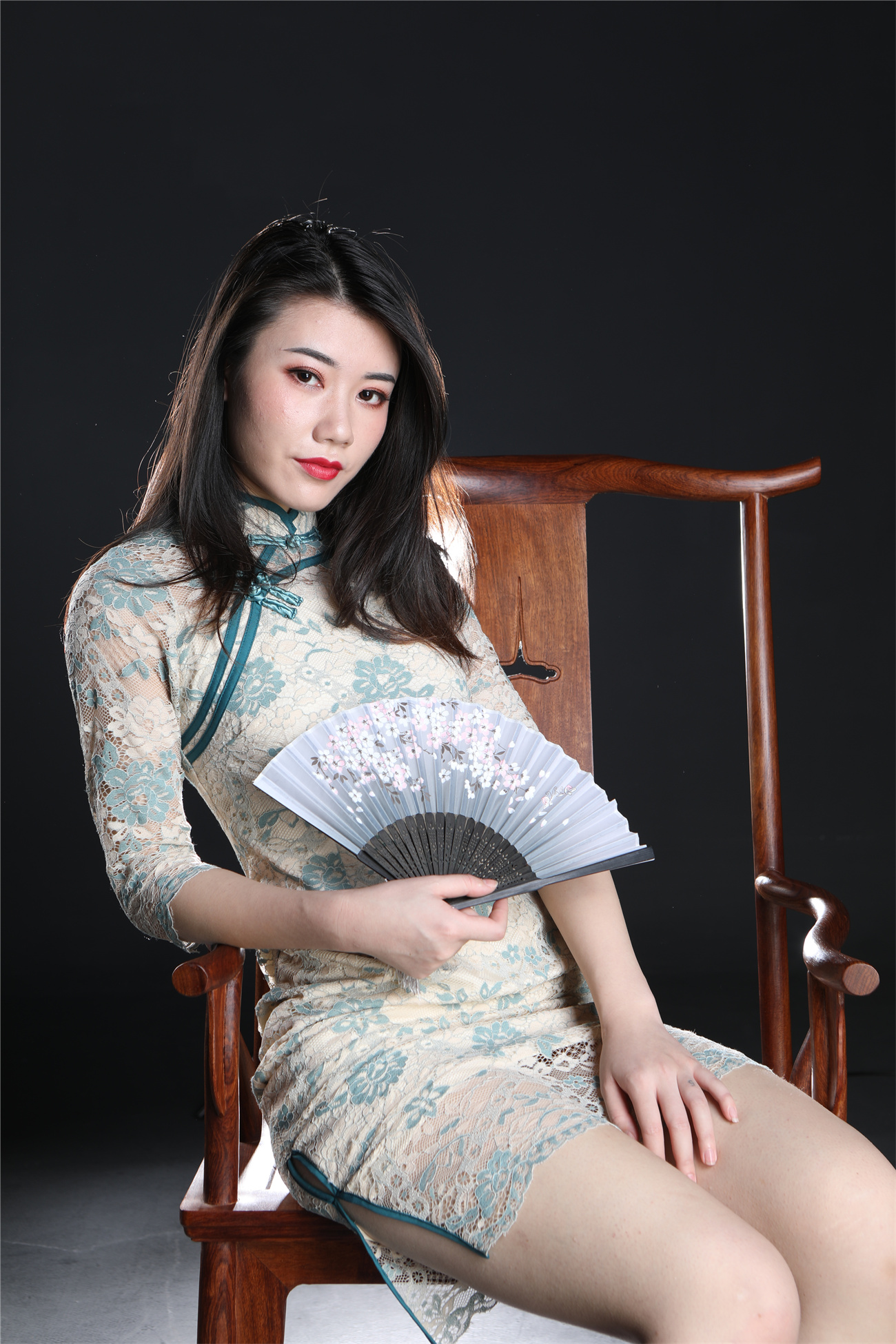 无水印 行X气质御姐丰满 美娜(S)大尺度私拍套图[492P/165M]