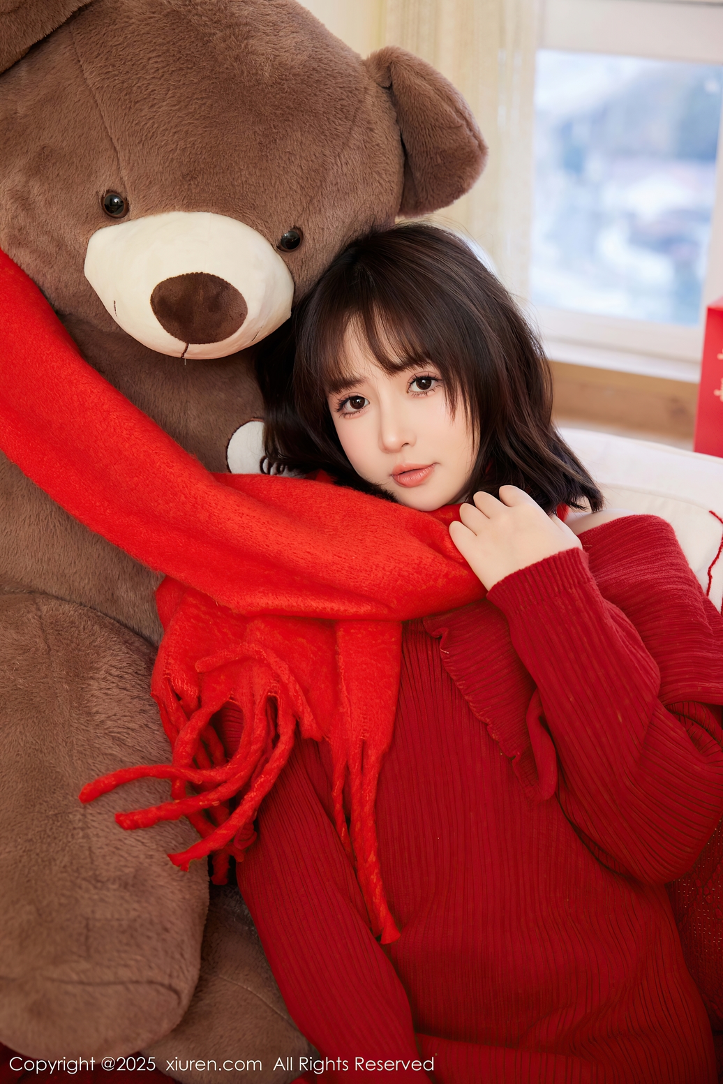 养乐多 性感红色新年主题拍摄 长相清纯甜美身姿苗条动人的美女[66P/789M]