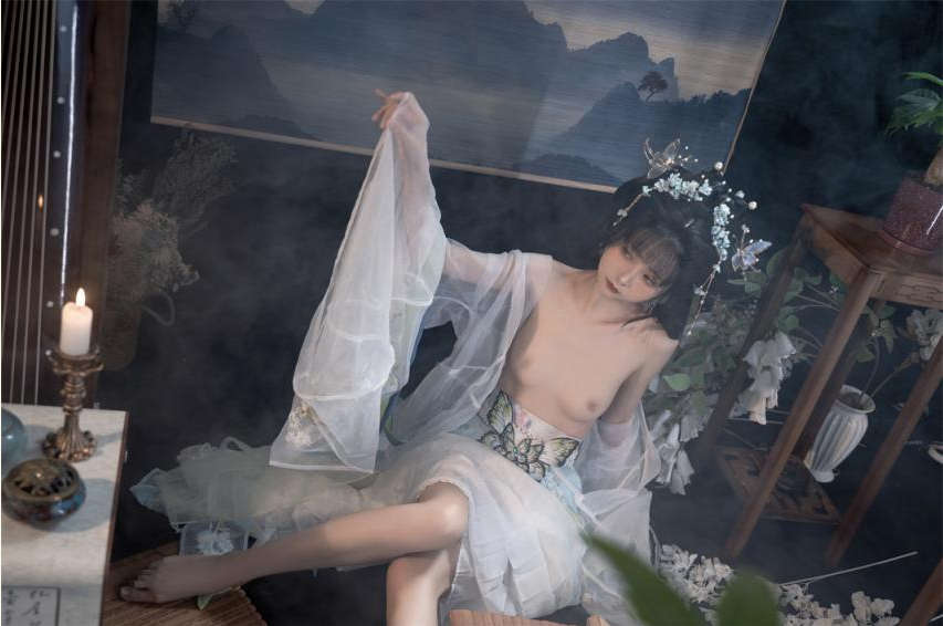 【高端絕美 私拍】超火爆網紅喵小吉黃金拍檔金魚kinngyo新作