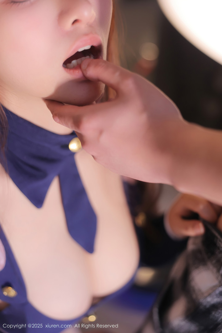 模特张庭蓉性感兔子装运动内衣配白丝袜秀丰腴身材诱惑【70/637MB】