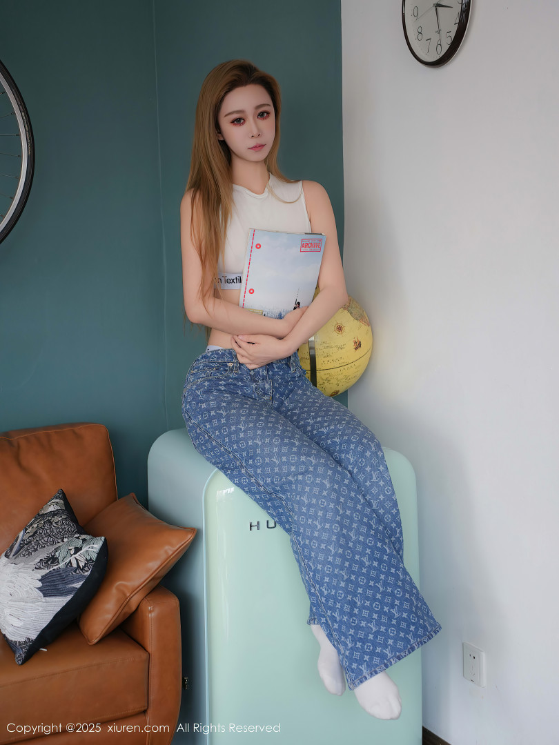 糖糖性感白色运动内衣+轻透黑纱服饰秀曼妙身姿【69P/823MB】