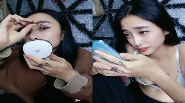 » [呱呱录屏] » 满背纹身的小奶妈全程露脸跟老公大秀直播啪啪