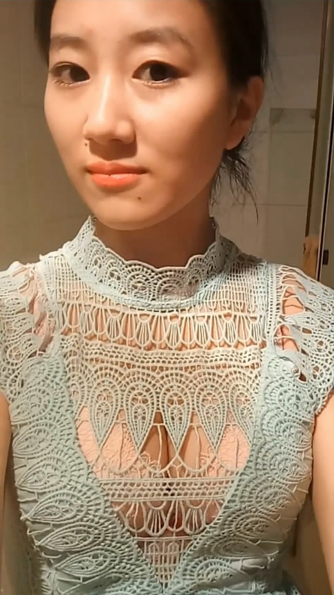 » [呱呱录屏] » 众筹高颜值美女大学生自慰视频流出高潮喷尿撸点很高