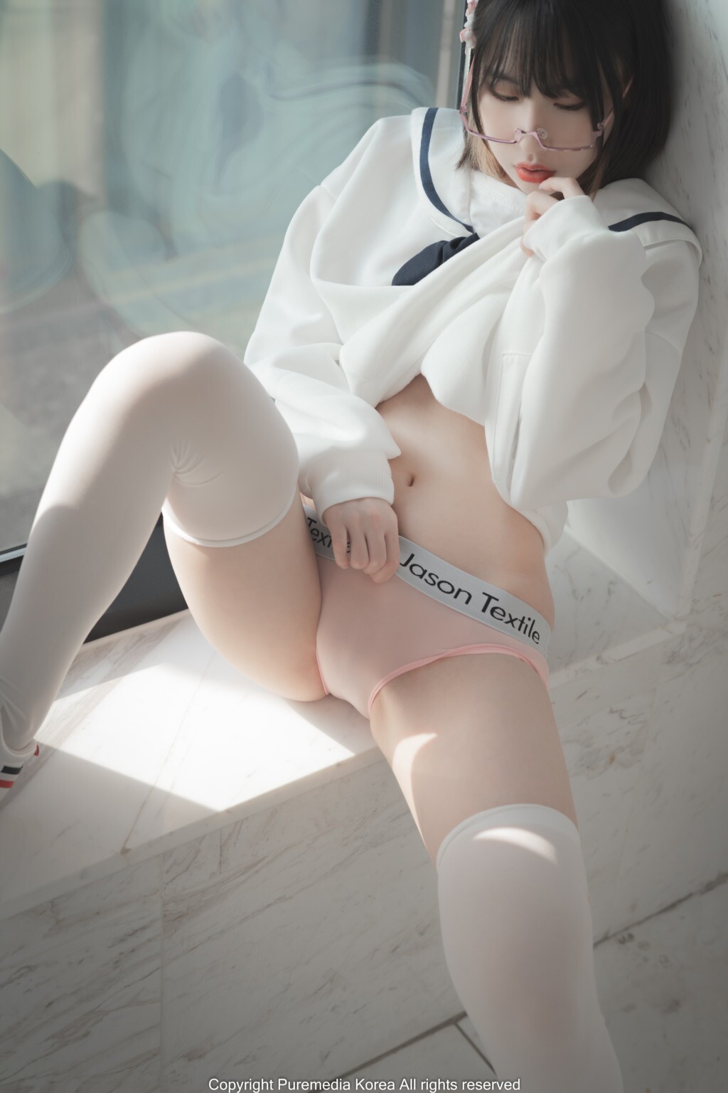 Pure Media Vol.0144 134 Uhye