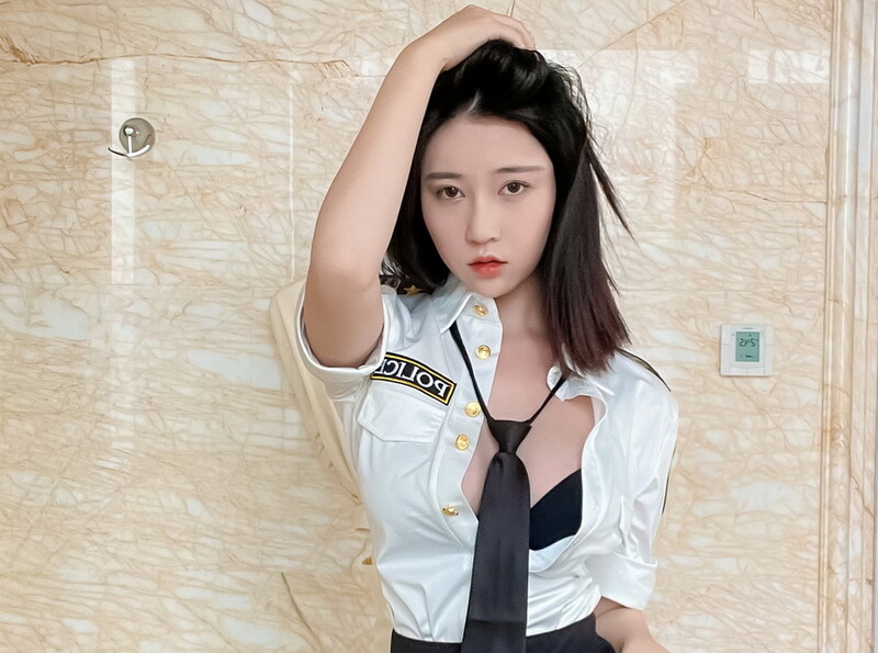 年年 情场涩女警[82P/255M]